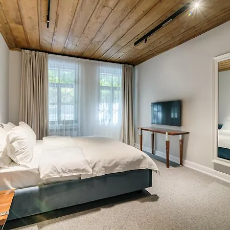 Хотел Carpe Diem *