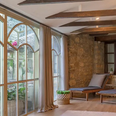 Хотел Carpe Diem *